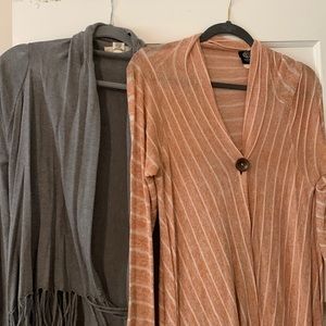 Lot of 2 wraps cardigans